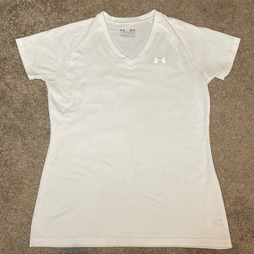 Women’s Underarmor Athletic Top